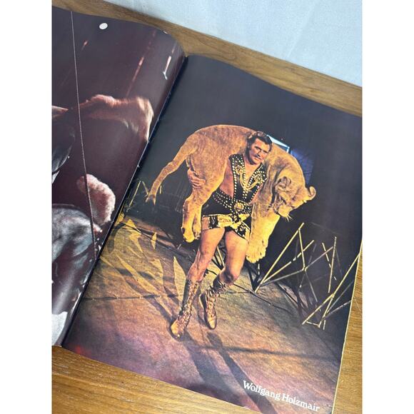 1971 Ringling Bros Circus Program 101st Edition Vintage Circus Photos Animals - Picture 4 of 8
